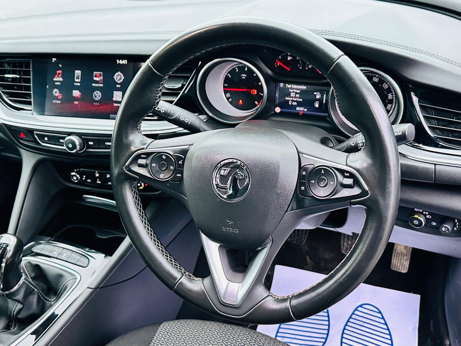 Used Vauxhall Insignia 2017 for sale - 77291428: Photo 28