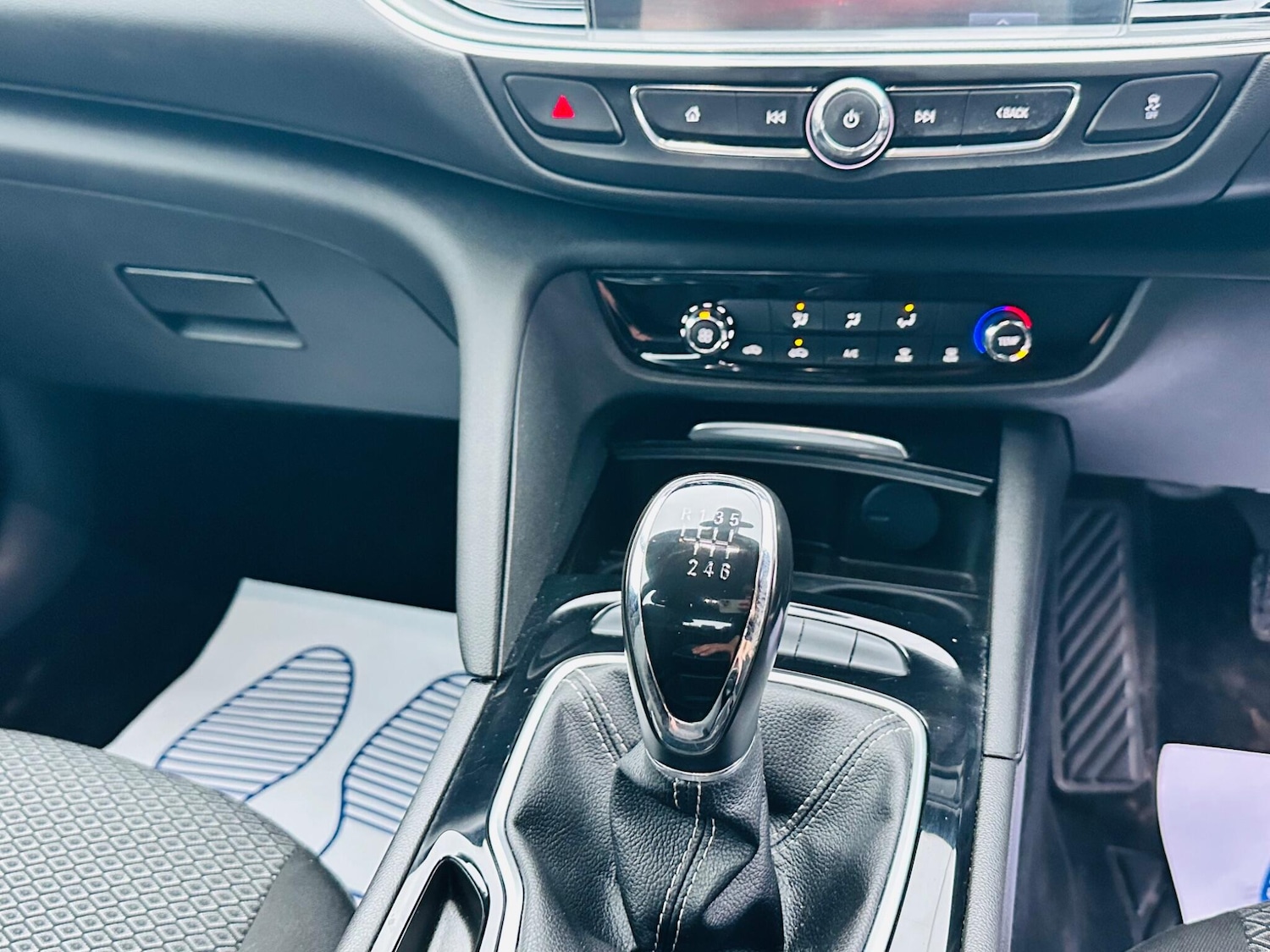 Used Vauxhall Insignia 2017 for sale - 77291428: Photo 33