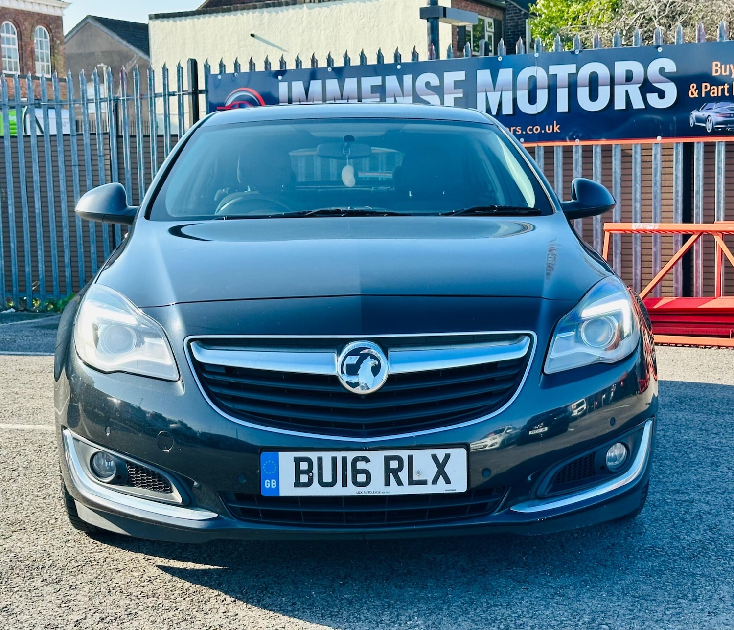 Used Vauxhall Insignia 2016 for sale - 77768516: Photo 2