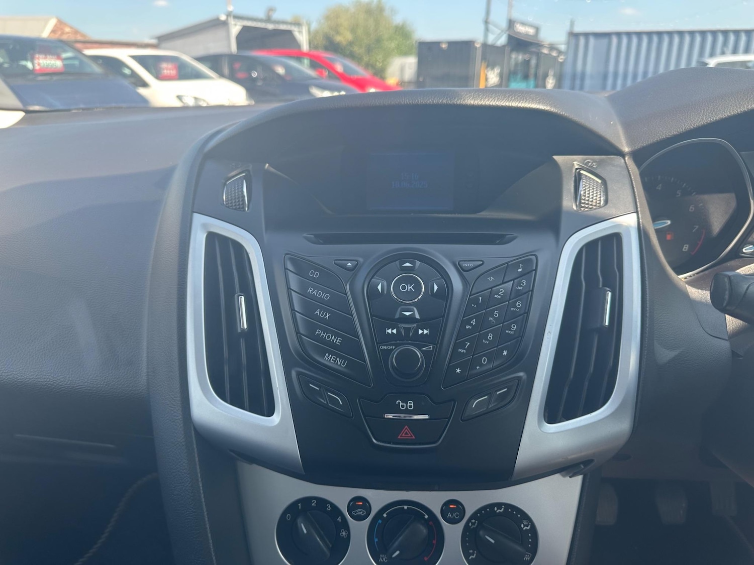 Used Ford Focus 2011 for sale - 77143608: Photo 22