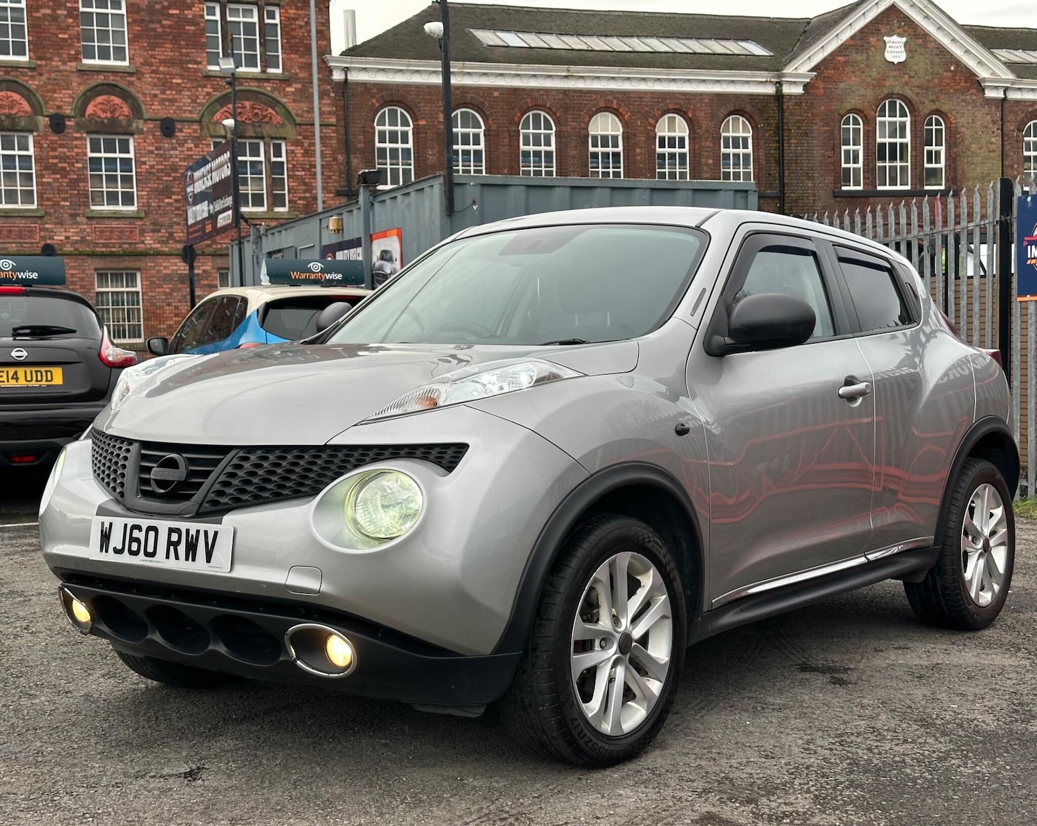 Used Nissan Juke 2010 for sale - 77144646: Photo 3