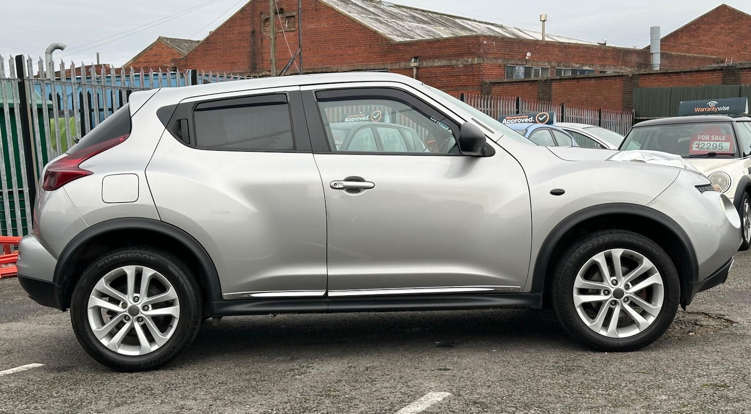 Used Nissan Juke 2010 for sale - 77144646: Photo 8
