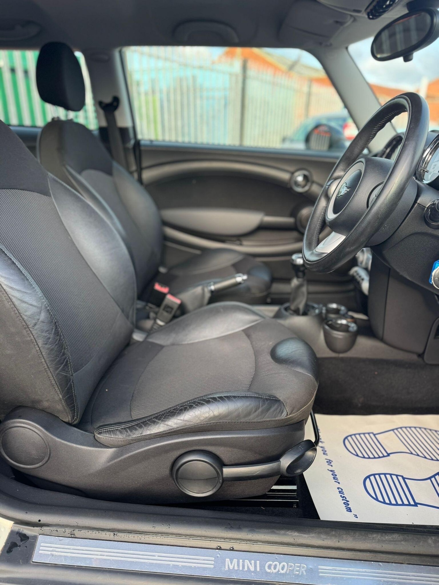 Used MINI Hatch 2009 for sale - 77144702: Photo 19