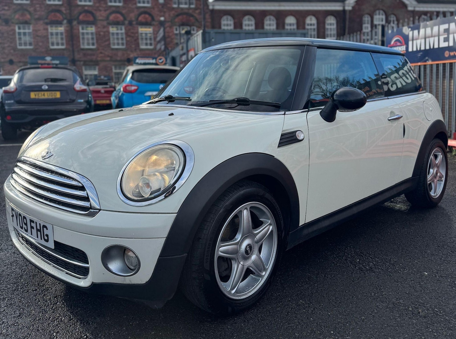 Used MINI Hatch 2009 for sale - 77144702: Photo 3