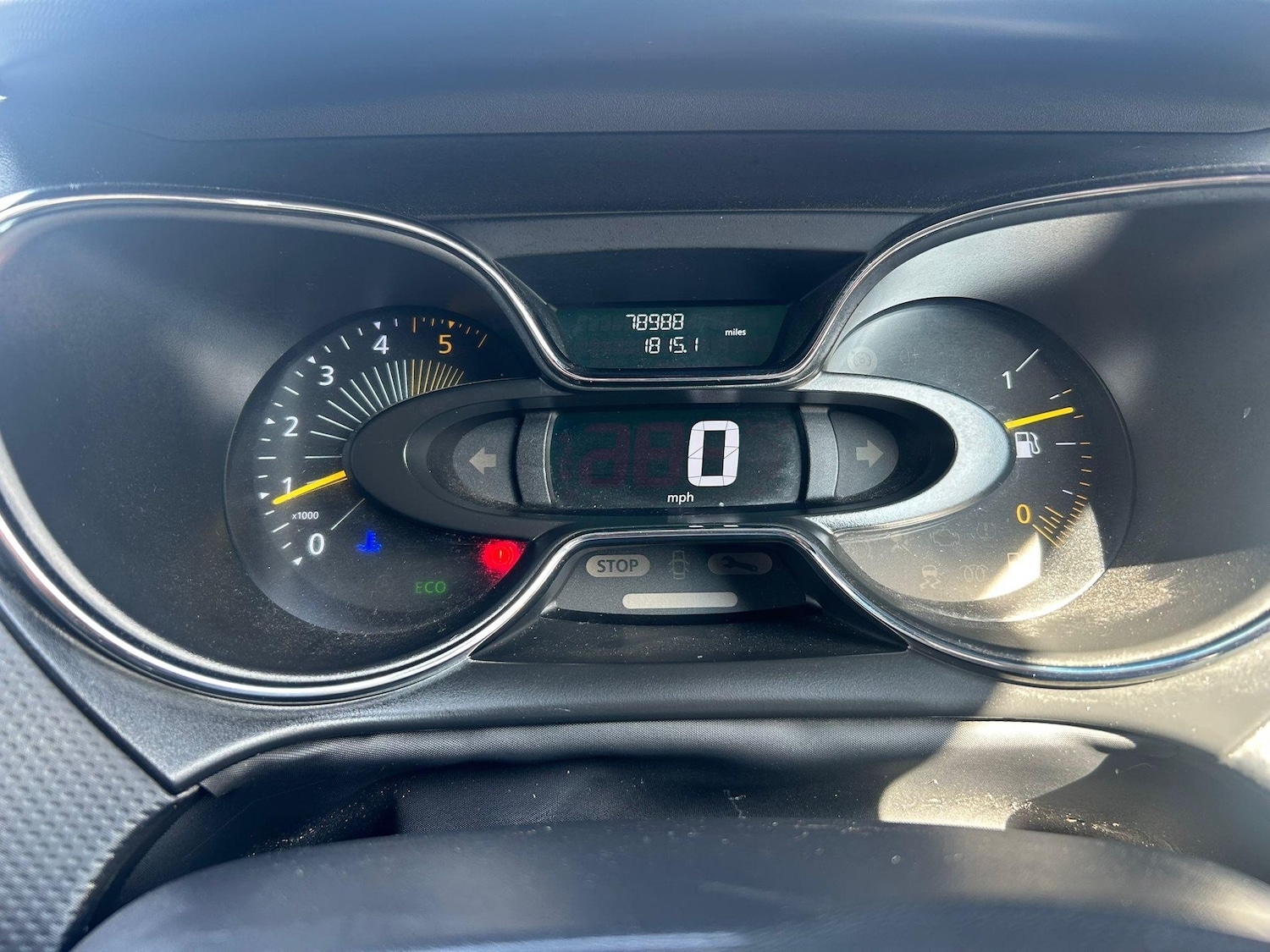 Used Renault Captur 2015 for sale - 77144599: Photo 25