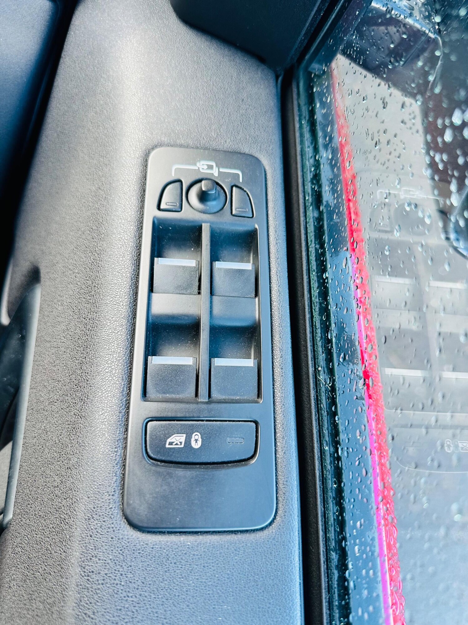 Used Land Rover Discovery Sport for sale - 78057933: Photo 43