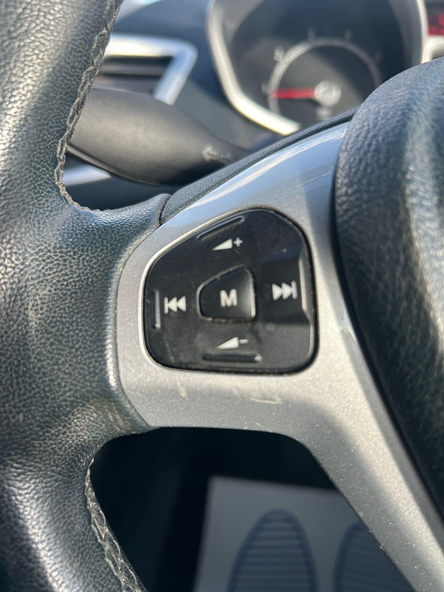 Used Ford Fiesta 2012 for sale - 77143931: Photo 30