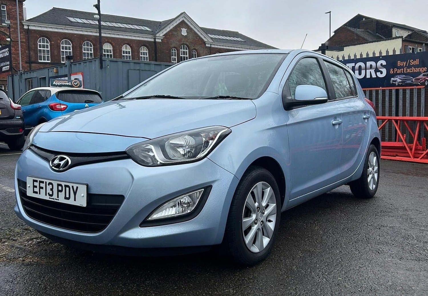 Used Hyundai i20 2013 for sale - 77469024: Photo 3