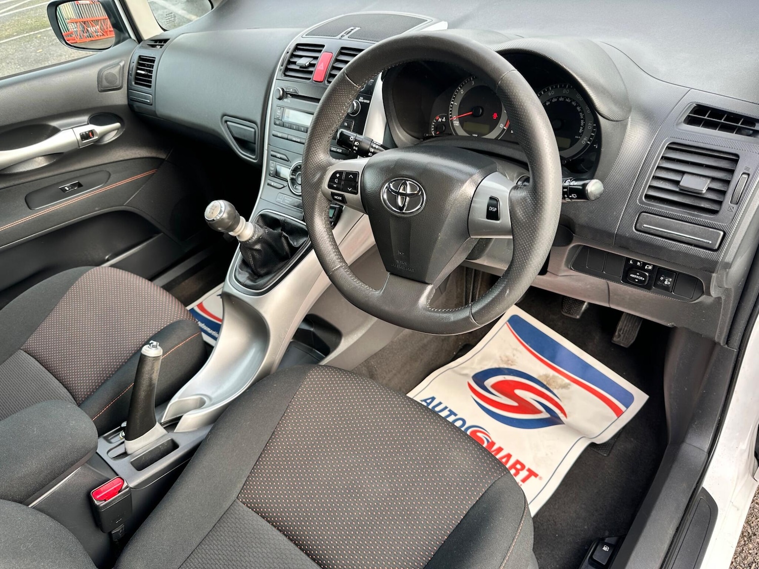 Used Toyota Auris 2011 for sale - 77495781: Photo 12