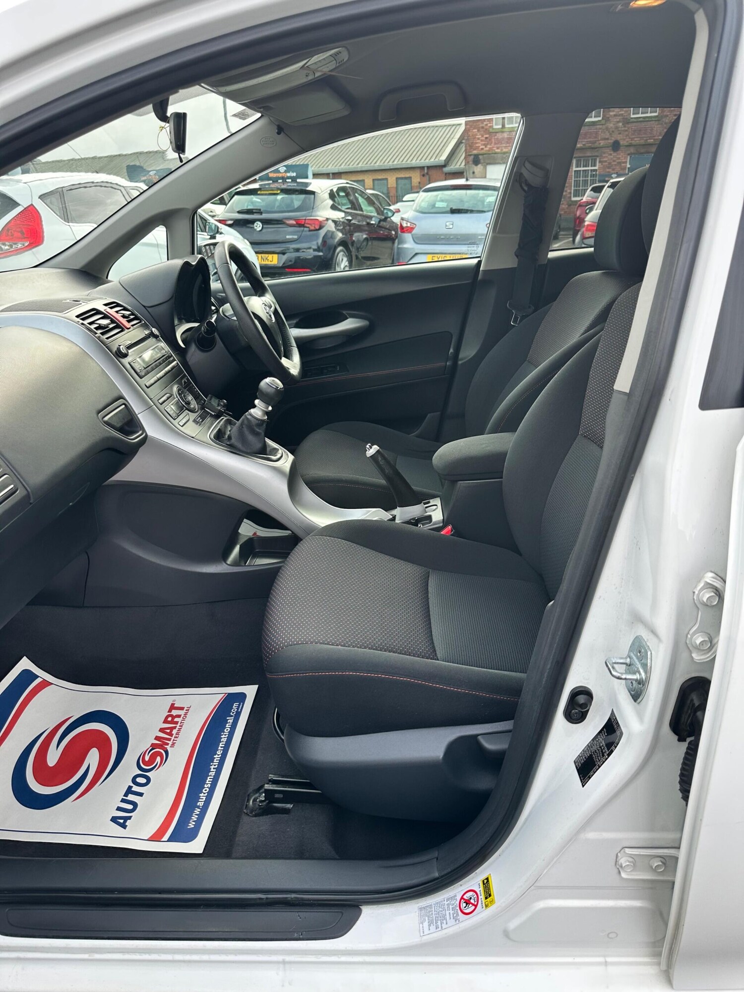 Used Toyota Auris 2011 for sale - 77495781: Photo 15