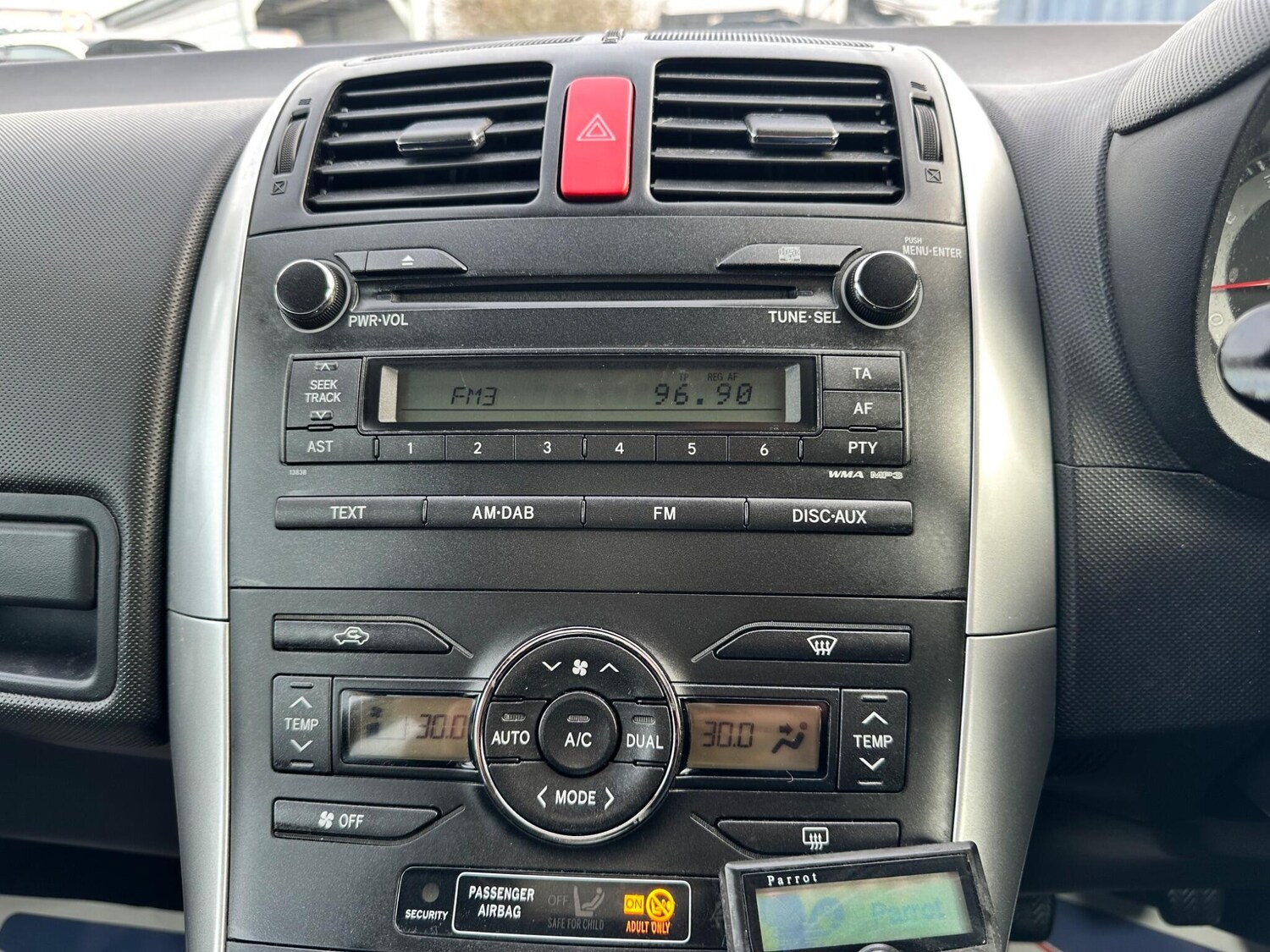 Used Toyota Auris 2011 for sale - 77495781: Photo 25