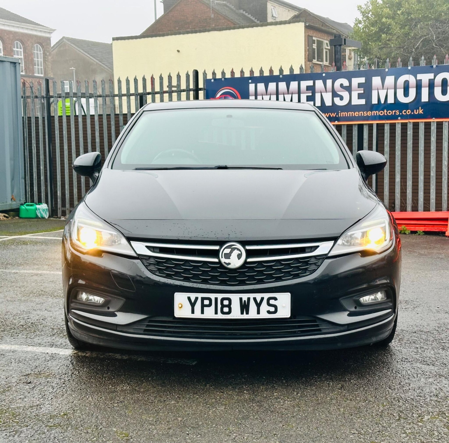 Used Vauxhall Astra for sale - 77242322: Photo 2