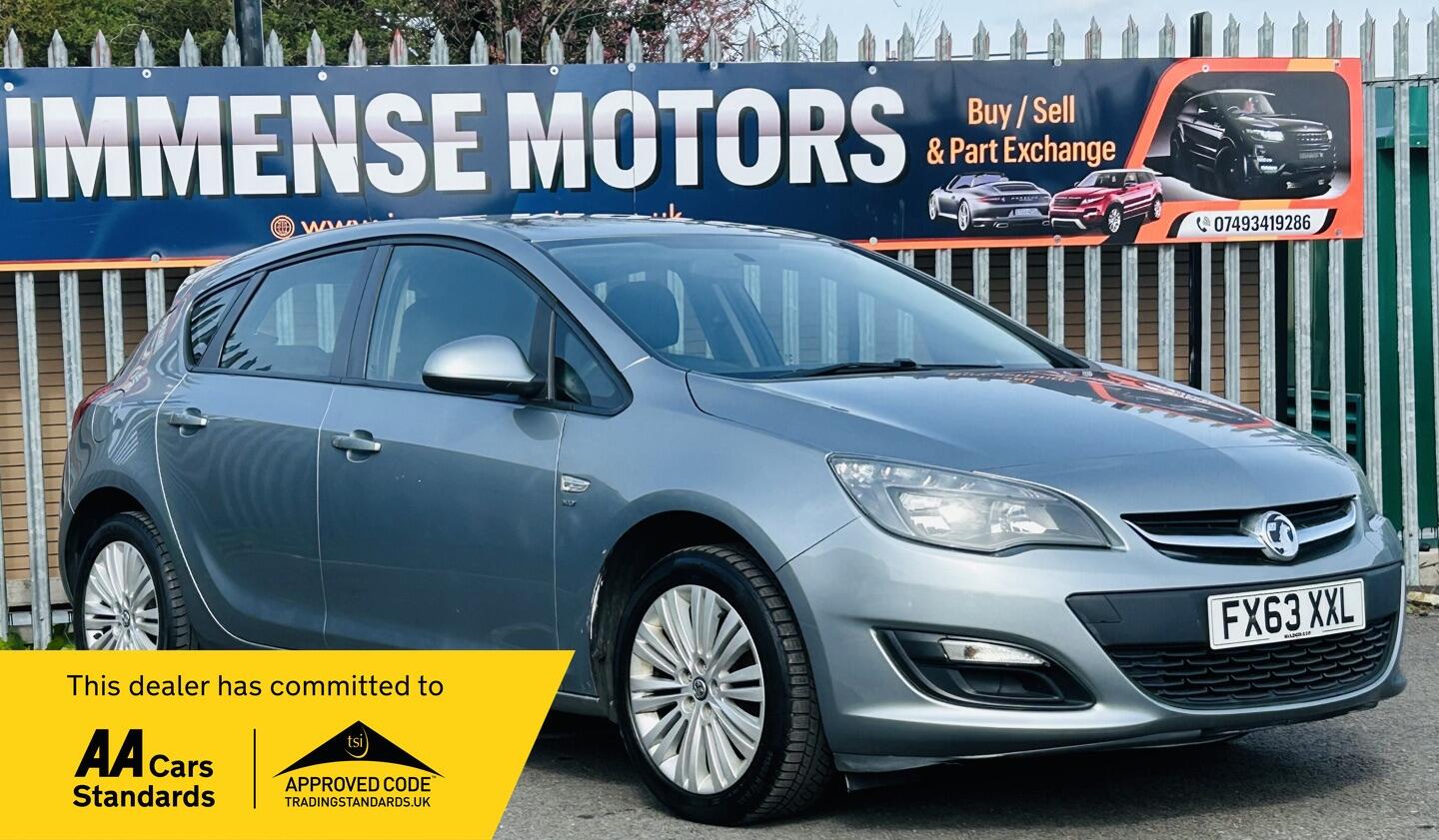 Used Vauxhall Astra 2013 for sale - 78204803: Photo 1