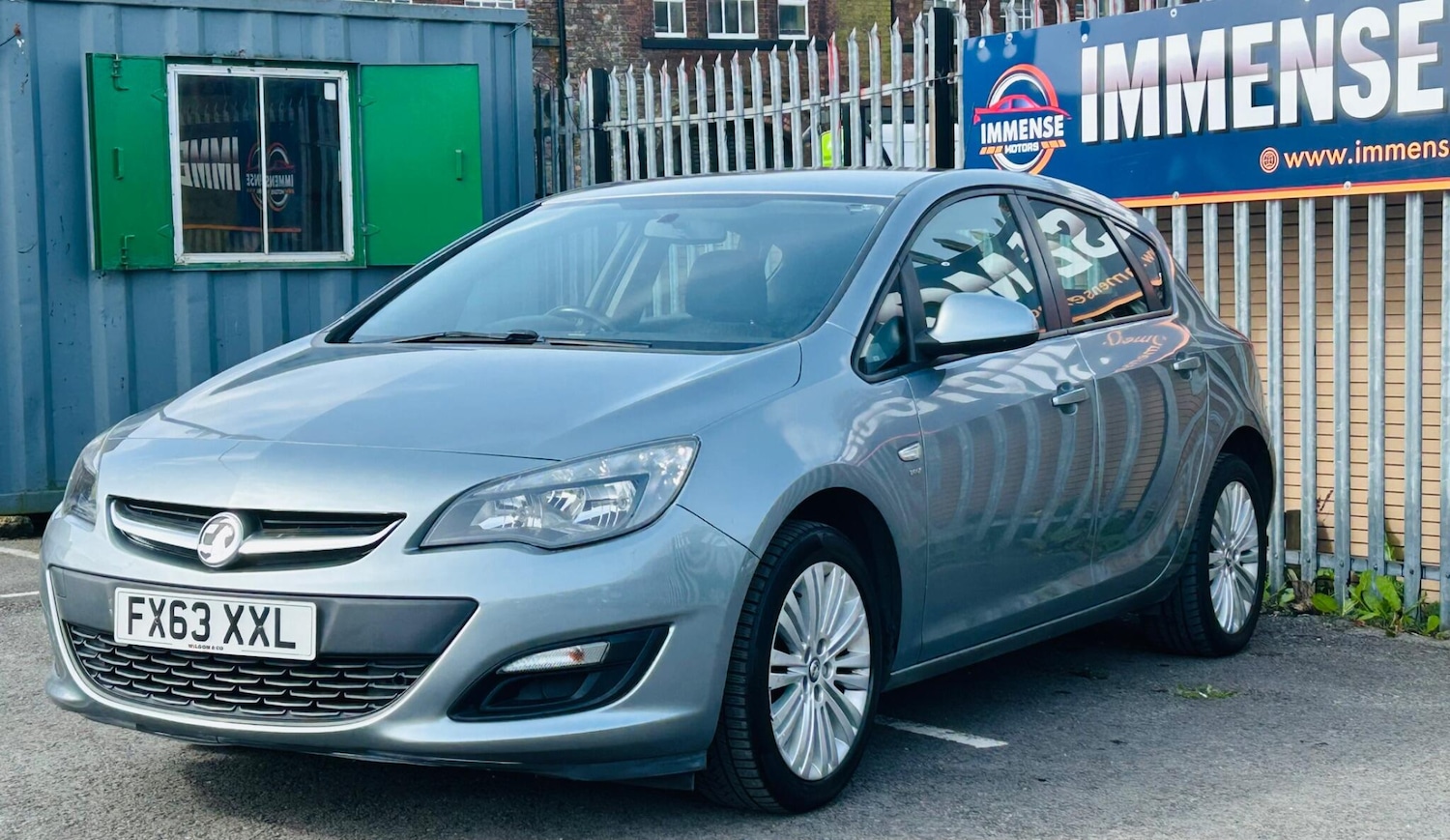 Used Vauxhall Astra 2013 for sale - 78204803: Photo 3