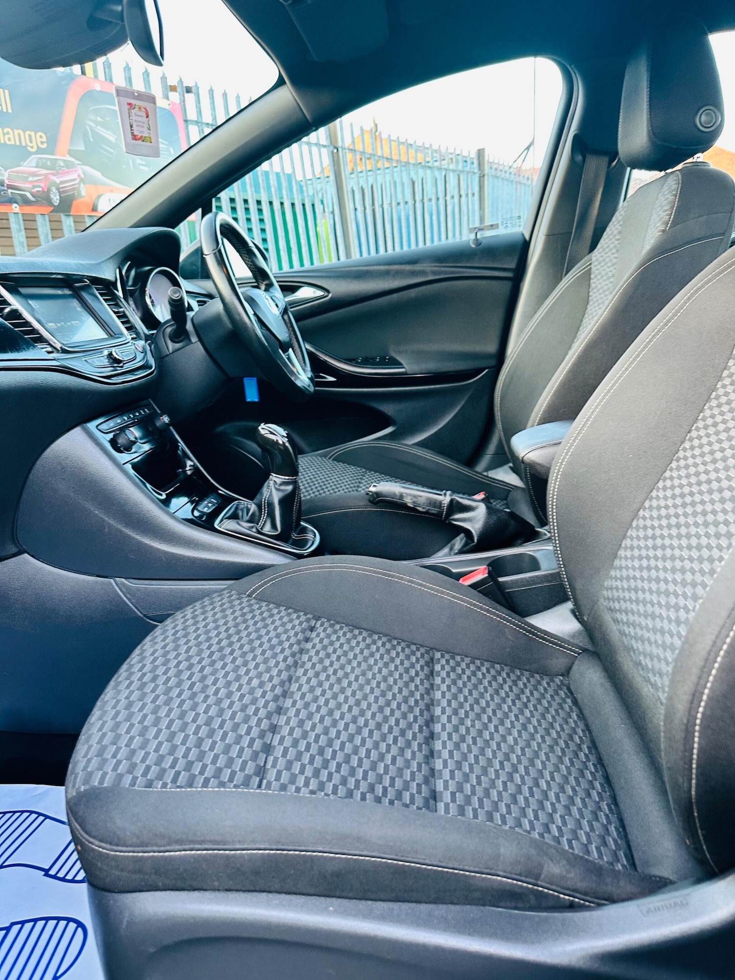 Used Vauxhall Astra 2017 for sale - 78058277: Photo 17