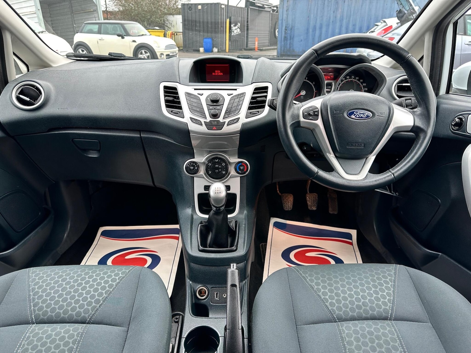 Used Ford Fiesta 2012 for sale - 77440123: Photo 23