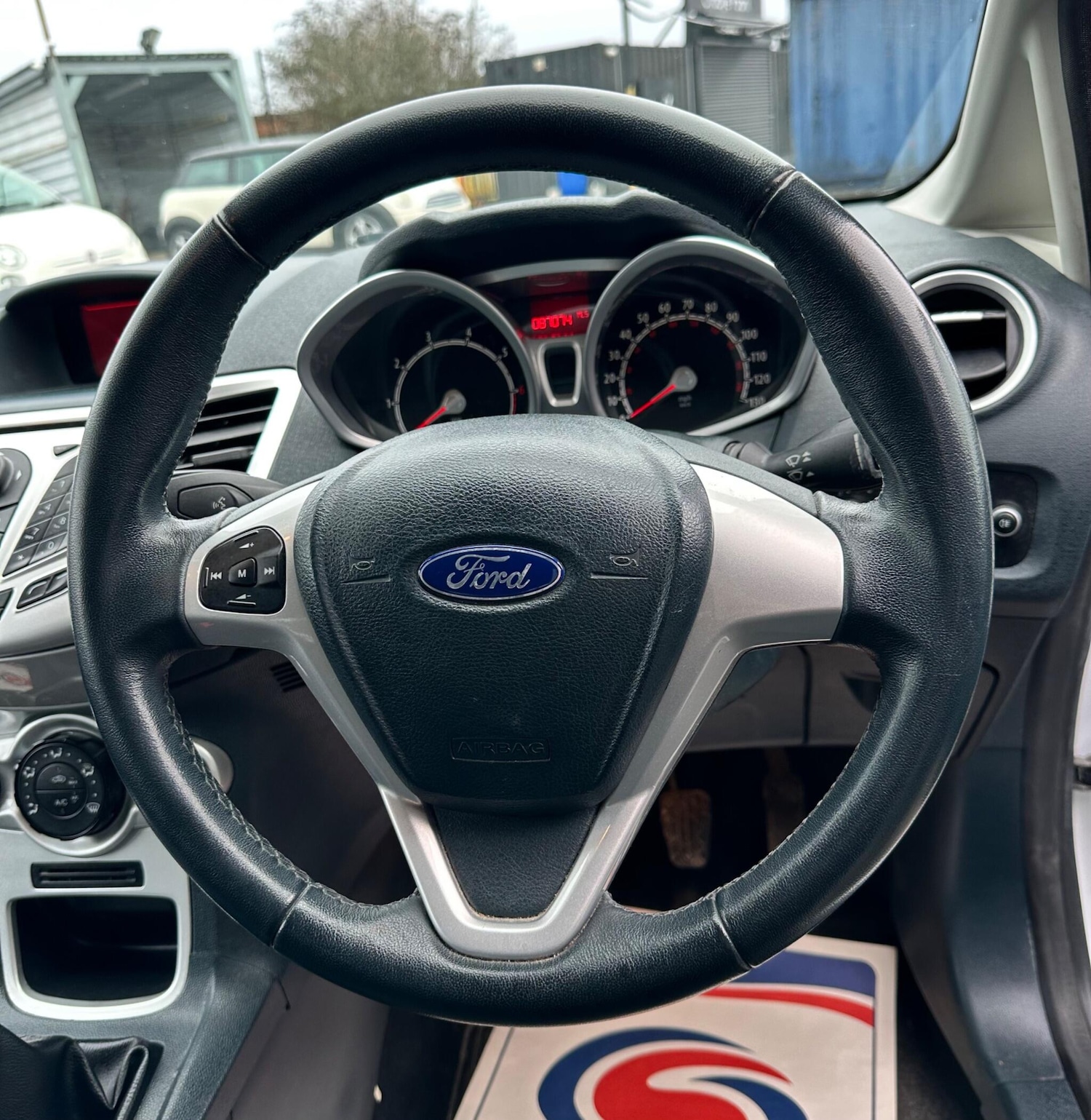 Used Ford Fiesta 2012 for sale - 77440123: Photo 31