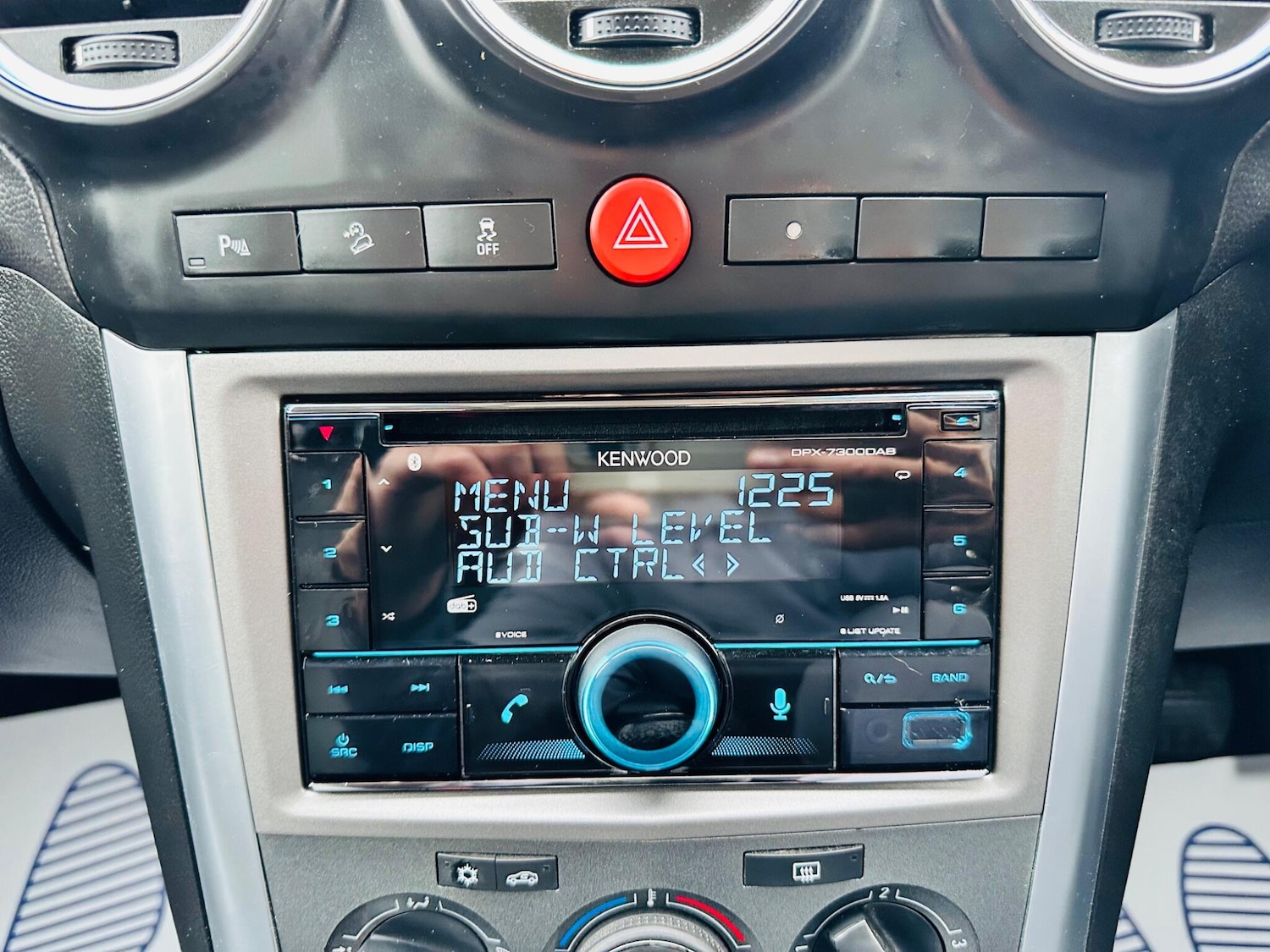 Used Vauxhall Antara 2013 for sale - 77400799: Photo 23