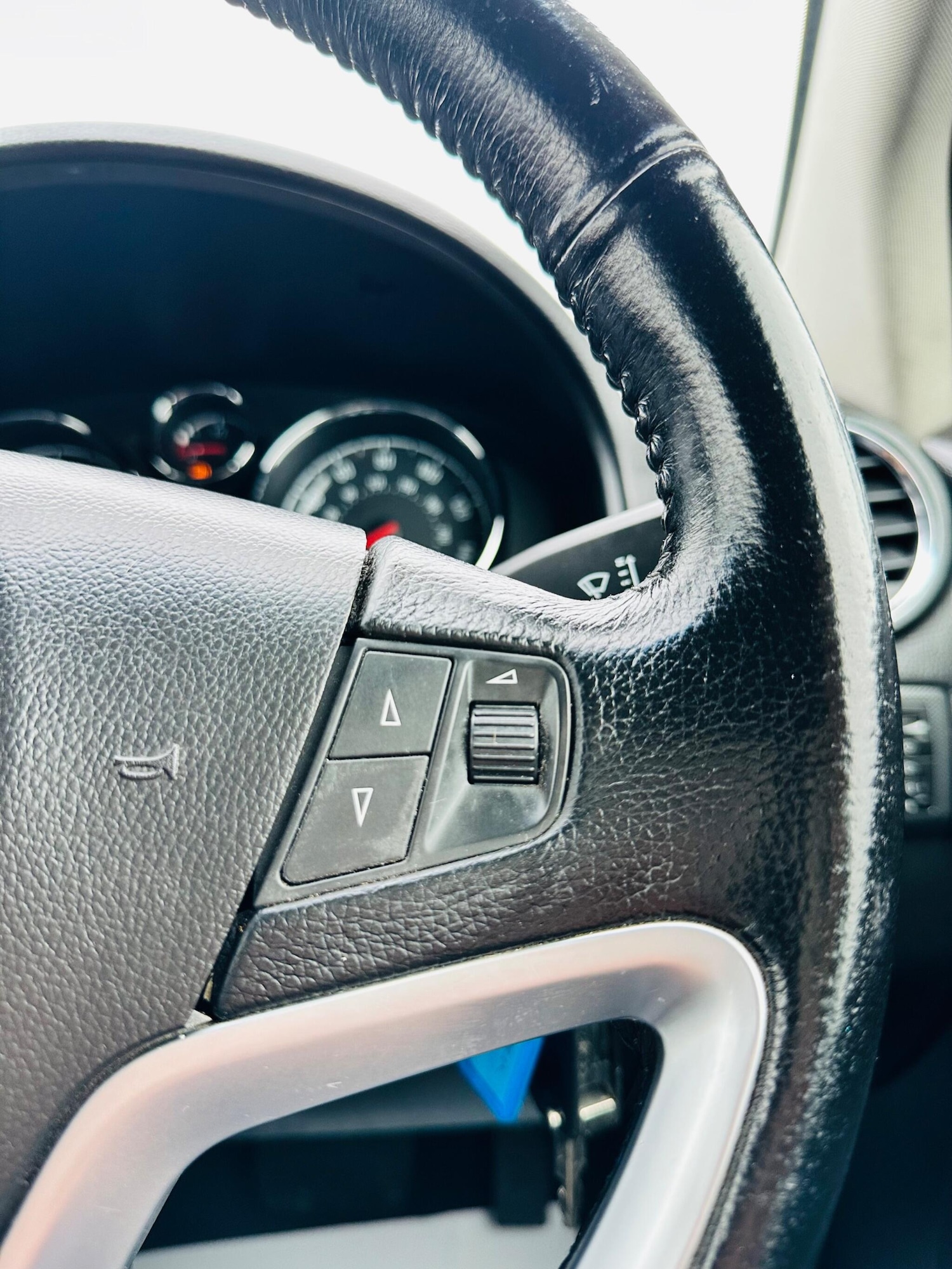 Used Vauxhall Antara 2013 for sale - 77400799: Photo 27