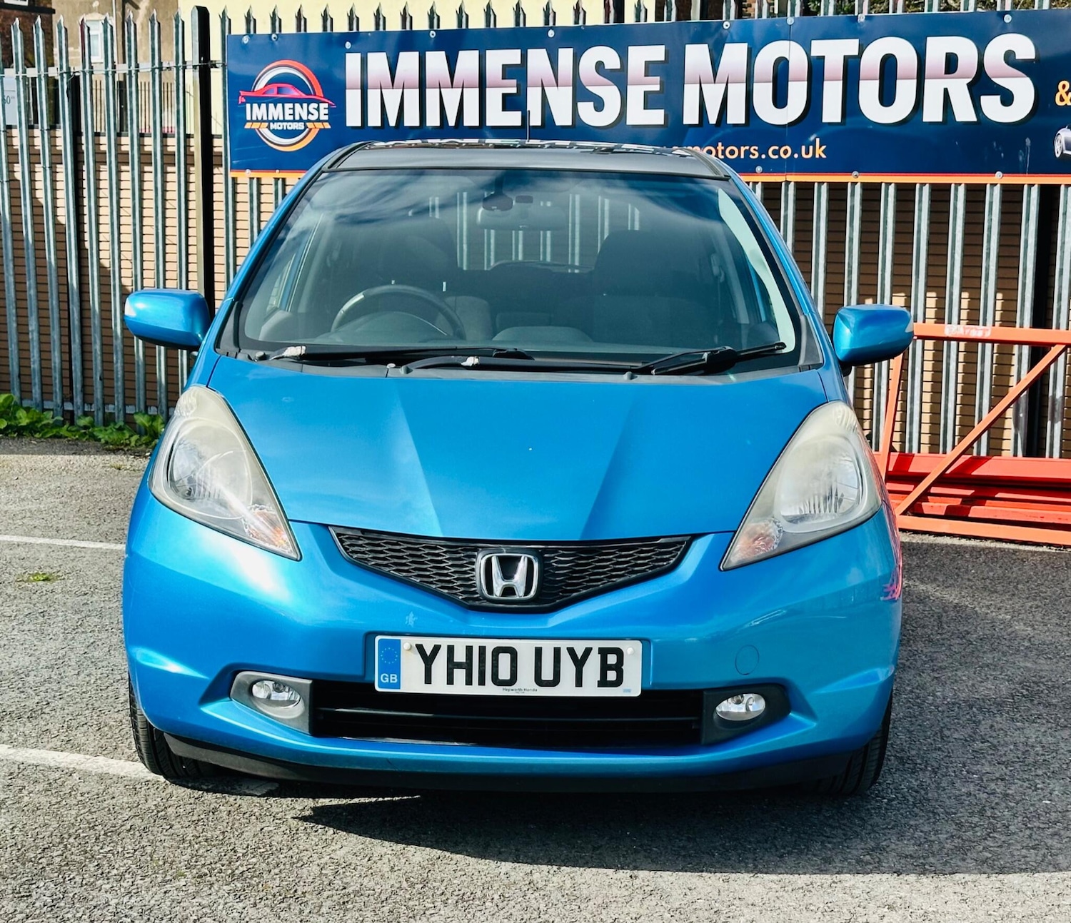 Used Honda Jazz 2010 for sale - 77839889: Photo 2