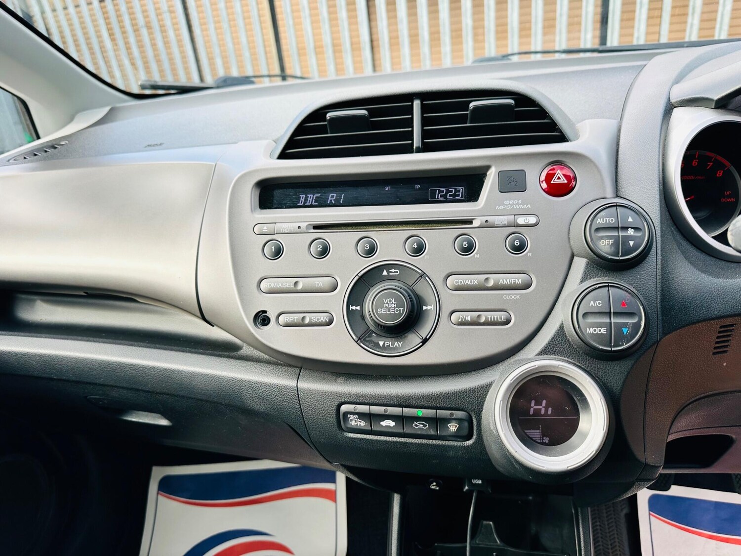 Used Honda Jazz 2010 for sale - 77839889: Photo 29