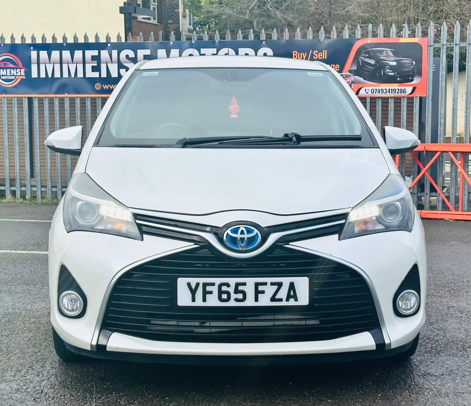 Used Toyota Yaris 2015 for sale - 77395967: Photo 2