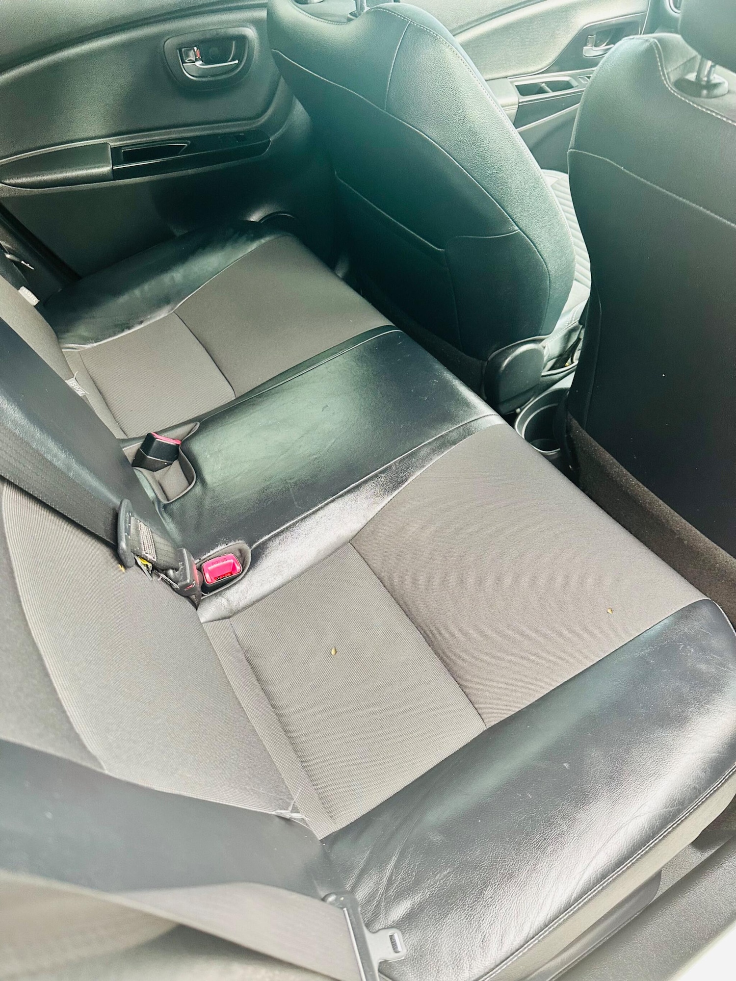 Used Toyota Yaris 2015 for sale - 77395967: Photo 20