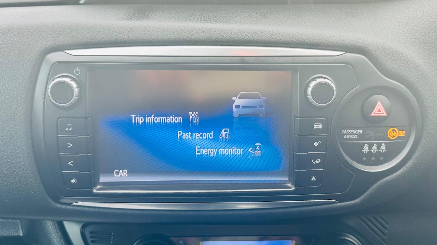 Used Toyota Yaris 2015 for sale - 77395967: Photo 26