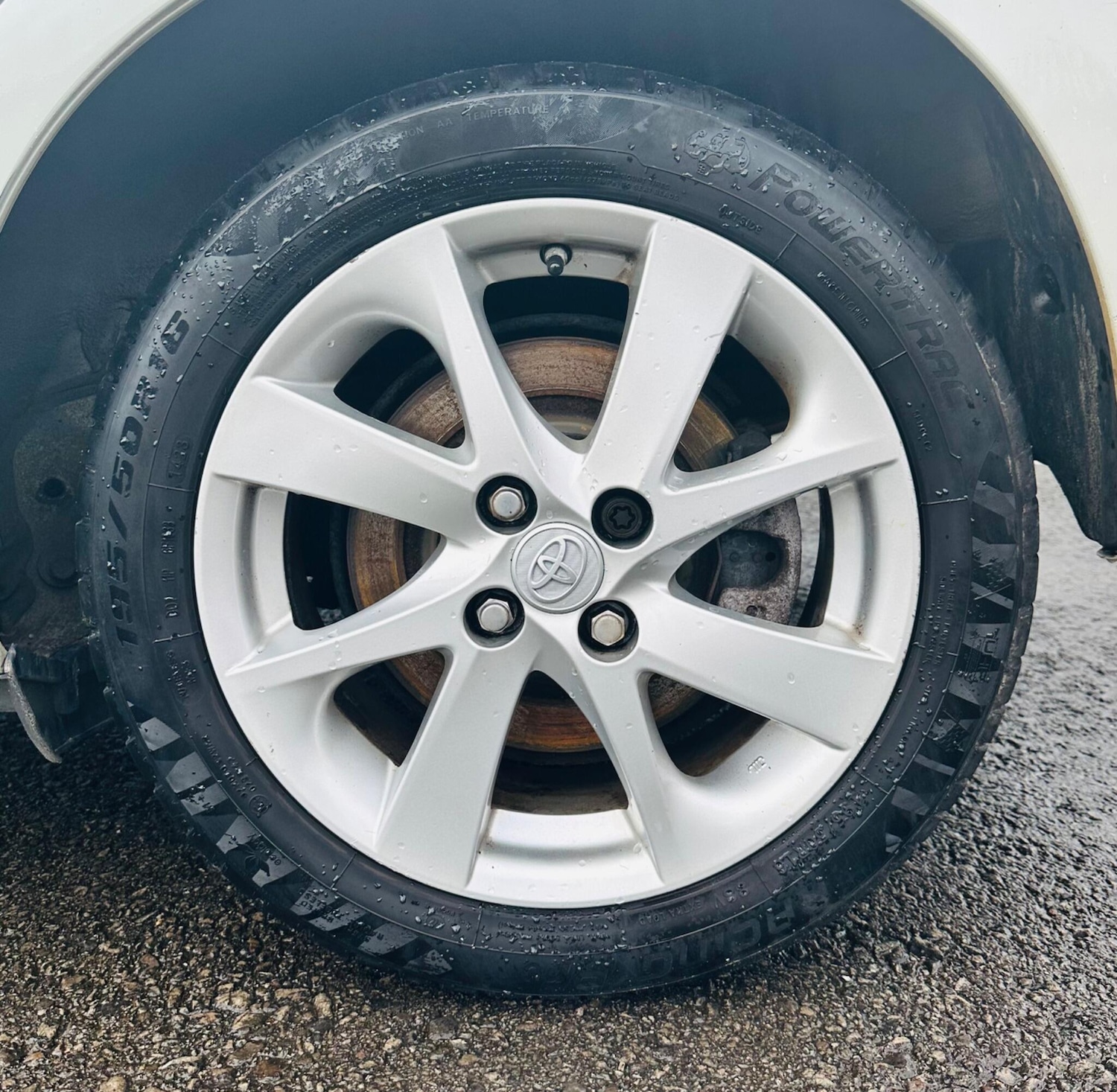 Used Toyota Yaris 2015 for sale - 77395967: Photo 37