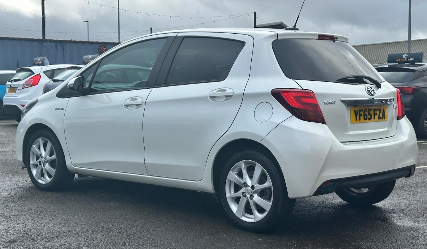 Used Toyota Yaris 2015 for sale - 77395967: Photo 4