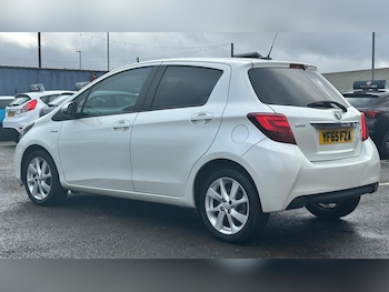 Used Toyota Yaris 2015 for sale - 77395967: Photo