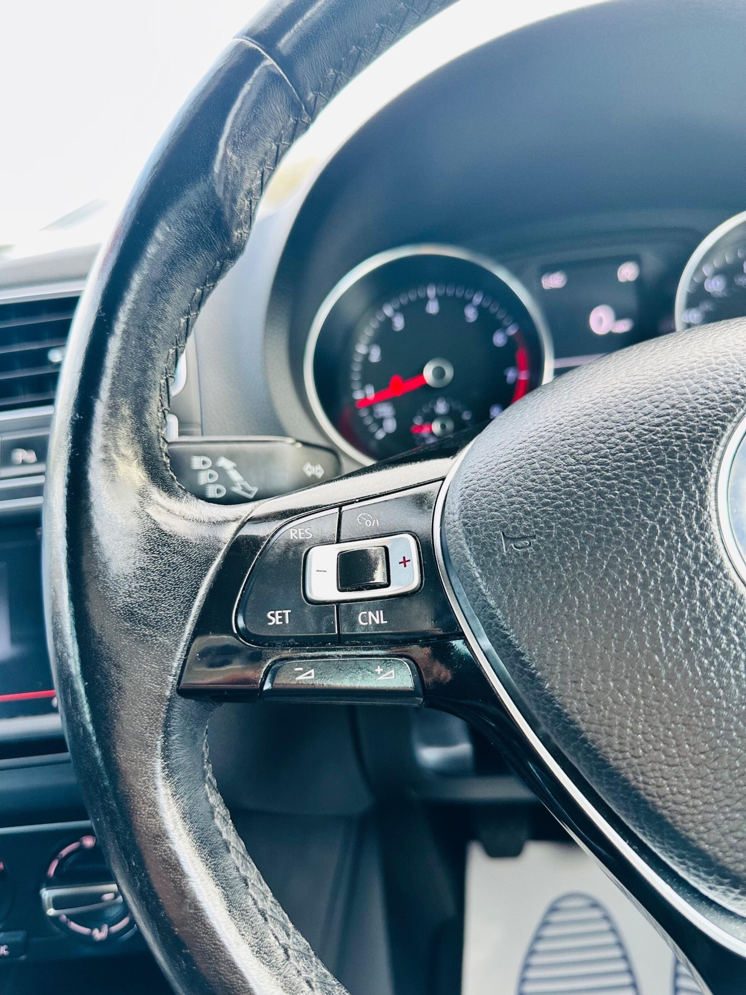 Used Volkswagen Polo 2016 for sale - 77314797: Photo 29