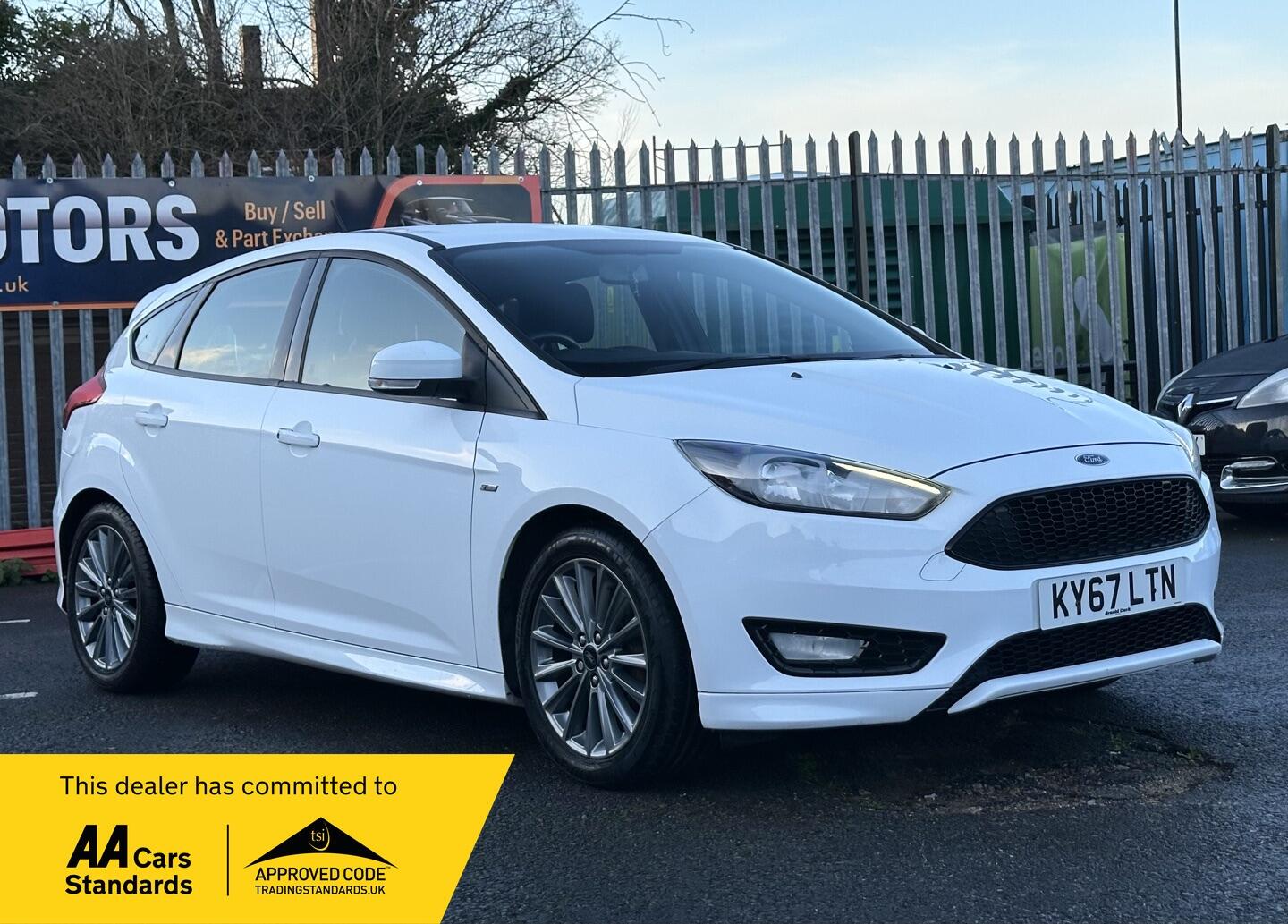 Used Ford Focus 2017 for sale - 77143930: Photo 1