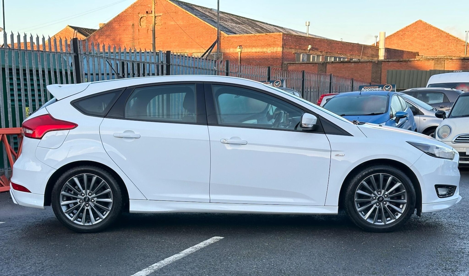 Used Ford Focus 2017 for sale - 77143930: Photo 9