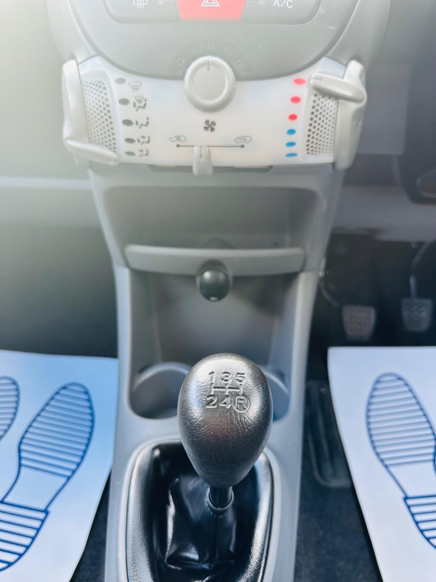 Used Toyota AYGO 2009 for sale - 77892575: Photo 26