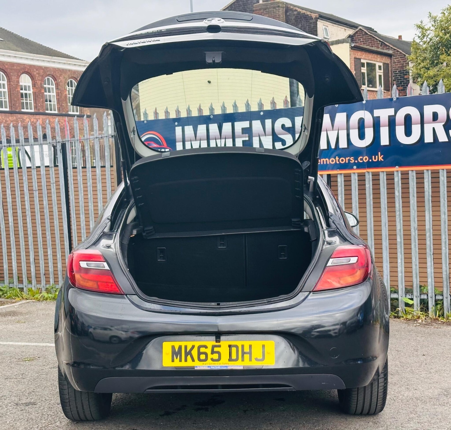 Used Vauxhall Insignia for sale - 78136279: Photo 10