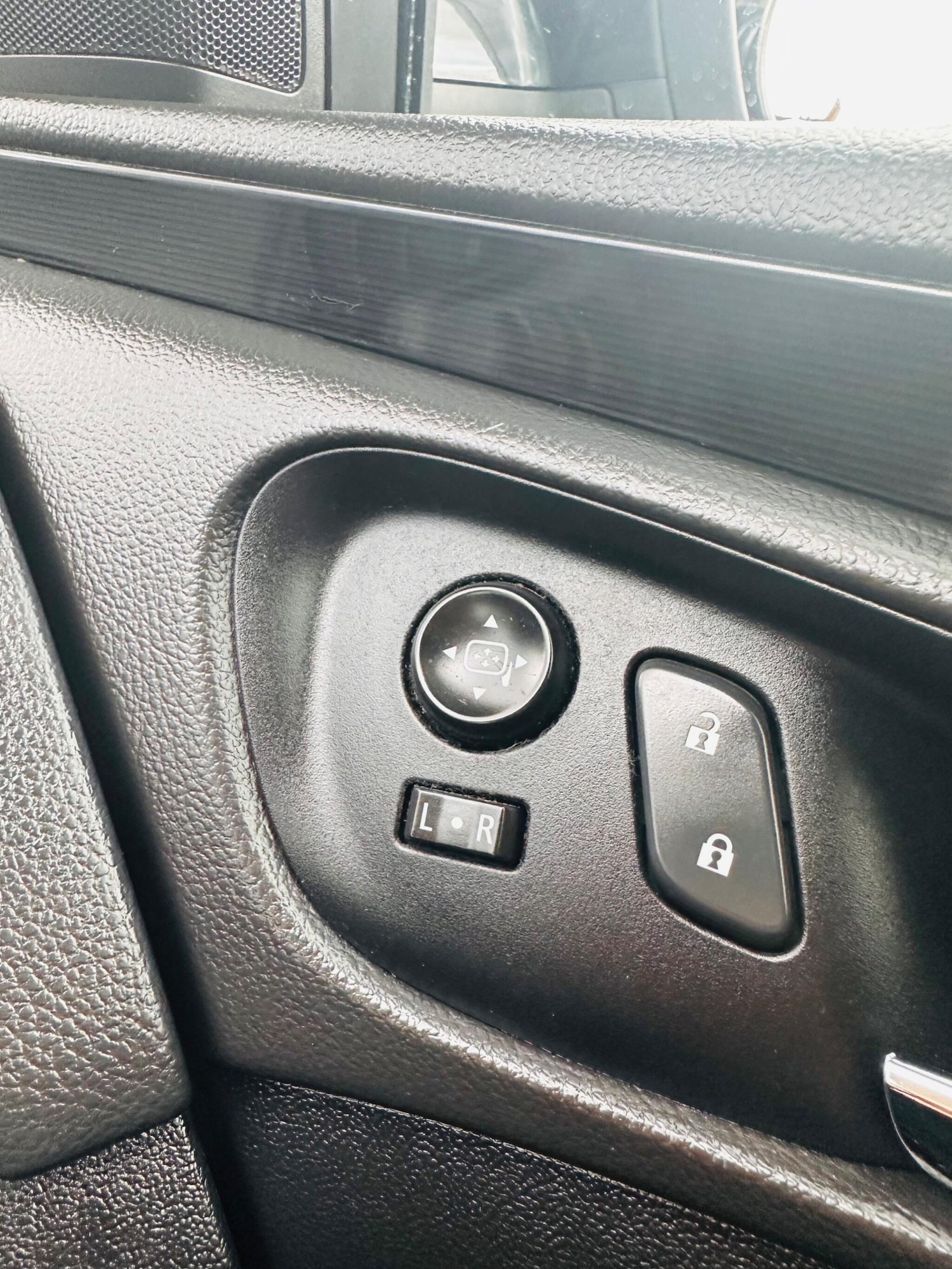 Used Vauxhall Insignia for sale - 78136279: Photo 38