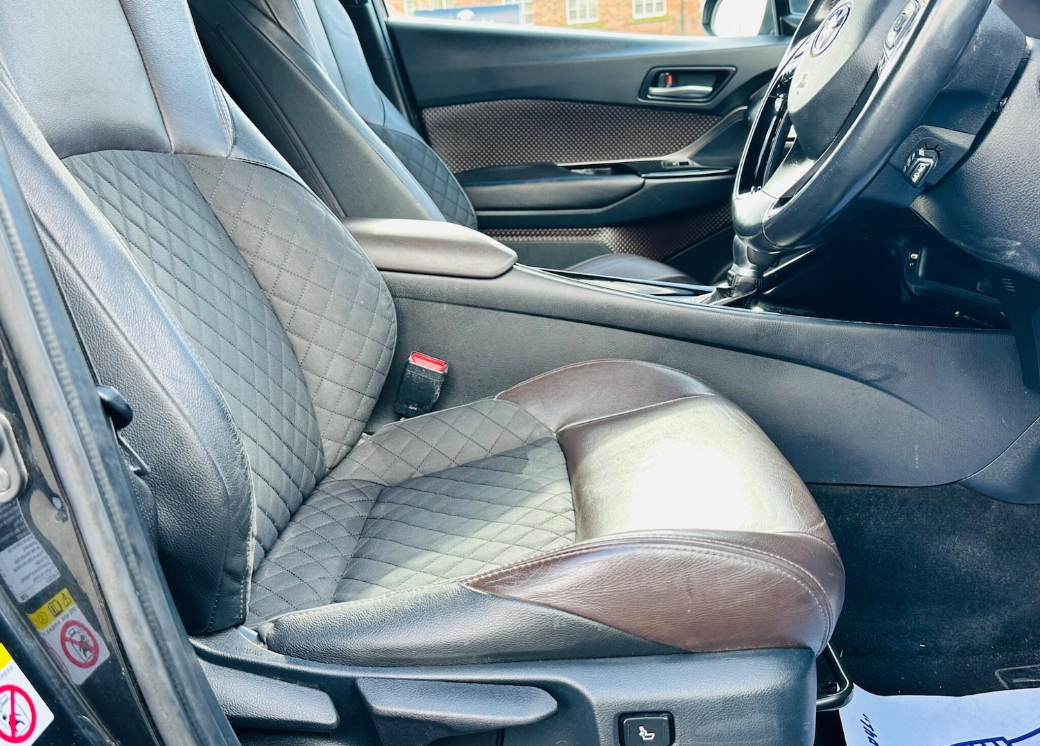 Used Toyota C-HR 2018 for sale - 77892425: Photo 29