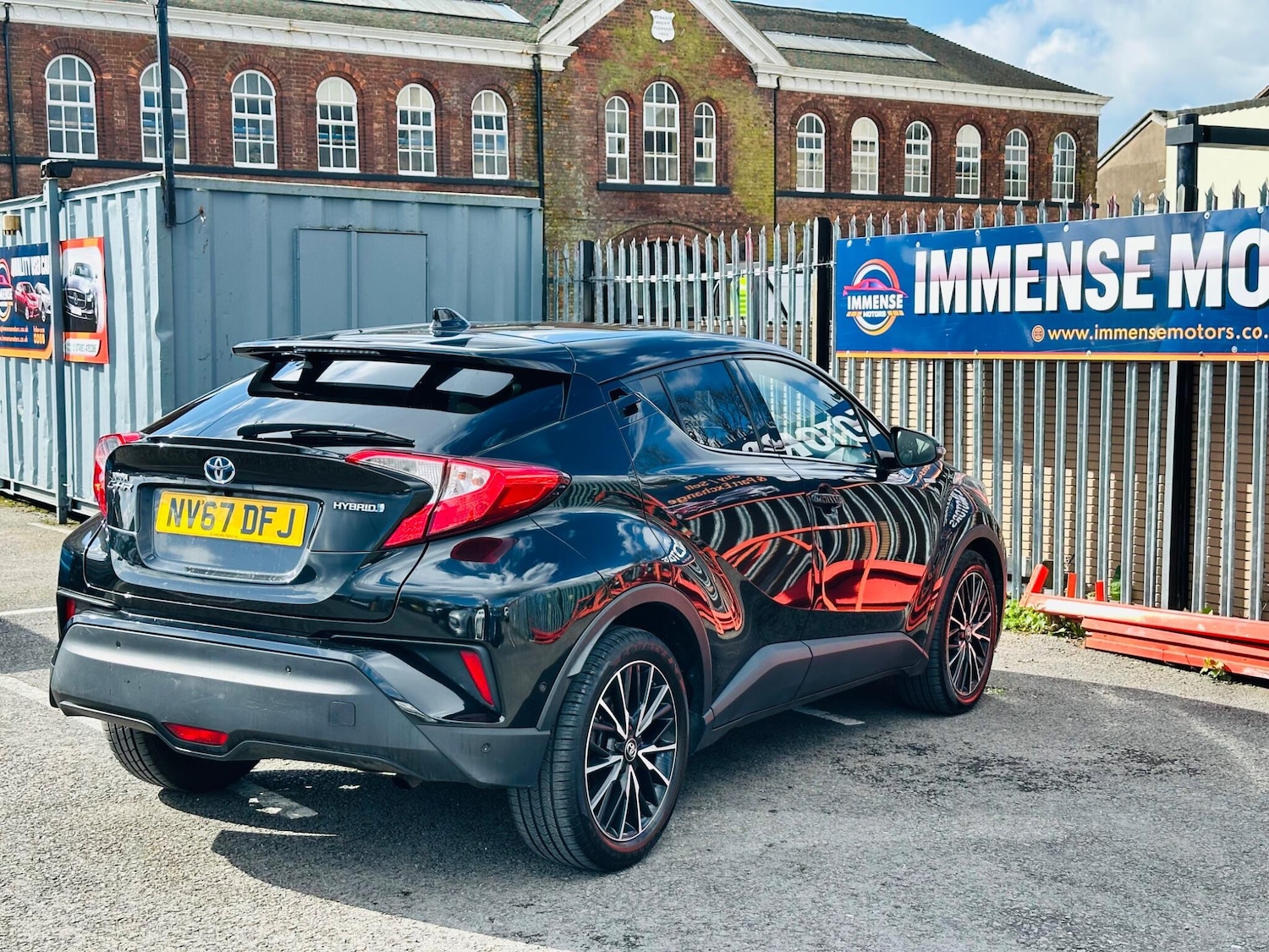 Used Toyota C-HR 2018 for sale - 77892425: Photo 8