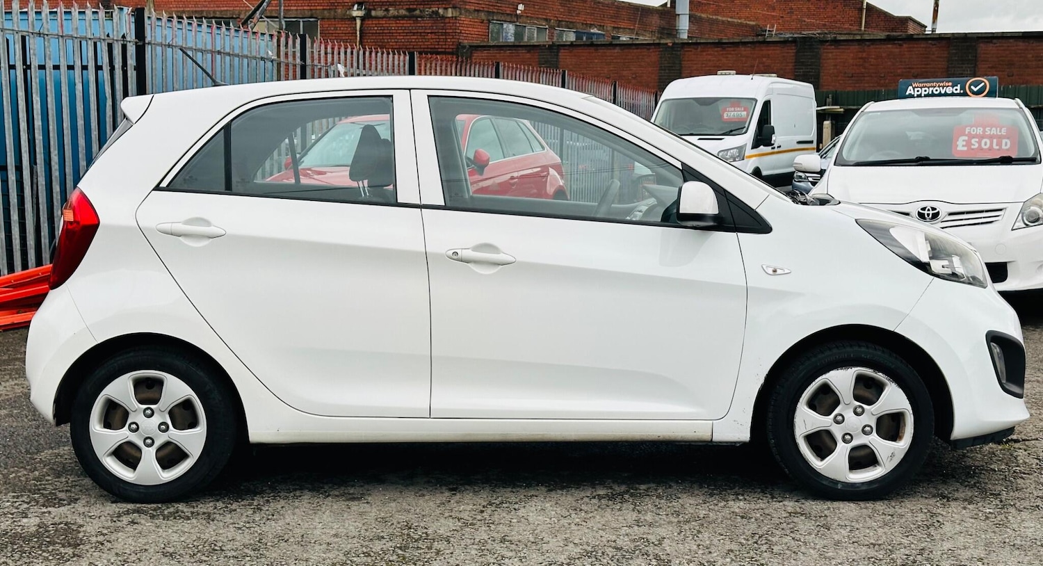 Used Kia Picanto 2014 for sale - 77646162: Photo 8