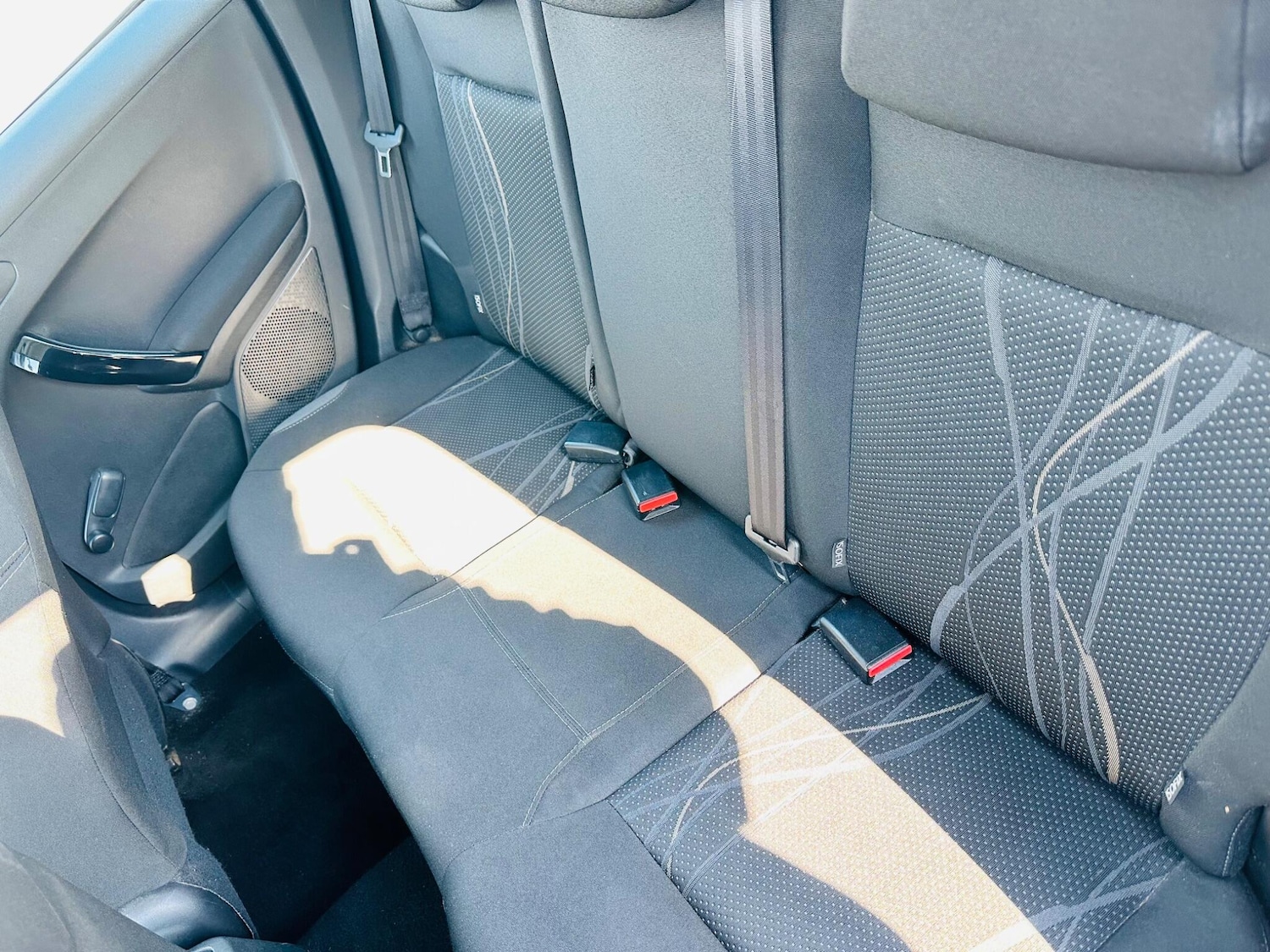 Used Peugeot 208 2014 for sale - 77940268: Photo 15