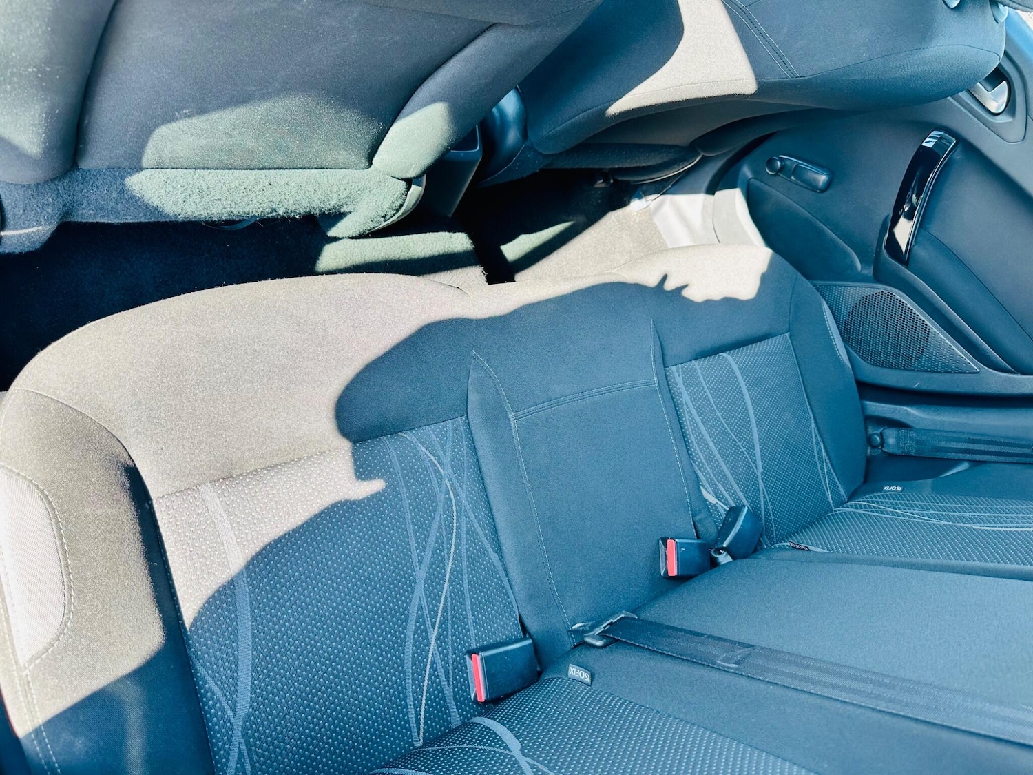 Used Peugeot 208 2014 for sale - 77940268: Photo 16