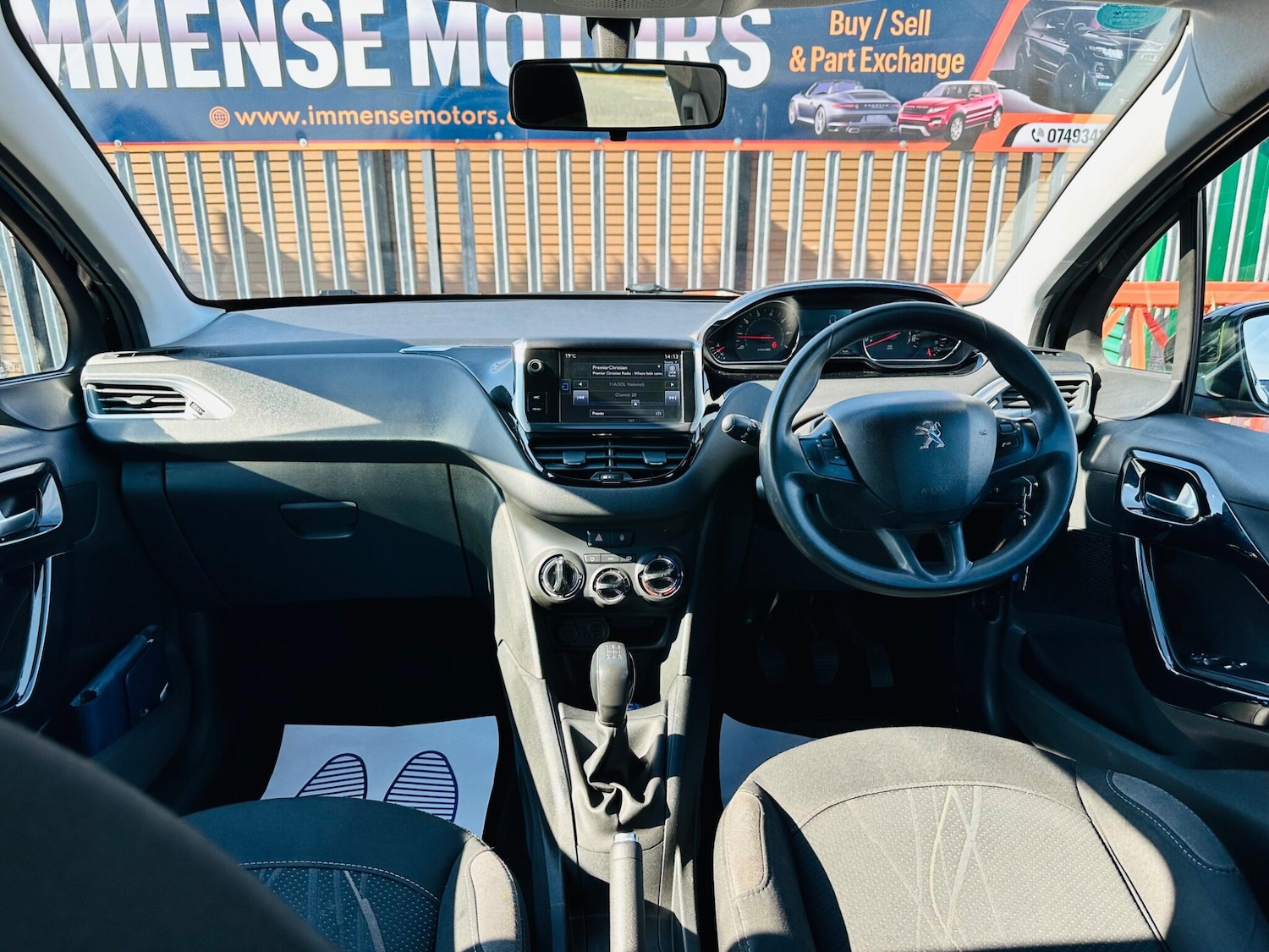 Used Peugeot 208 2014 for sale - 77940268: Photo 17