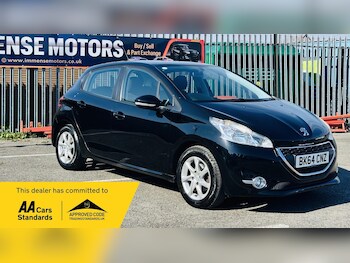 Used Peugeot 208 2014 for sale - 77940268: Photo