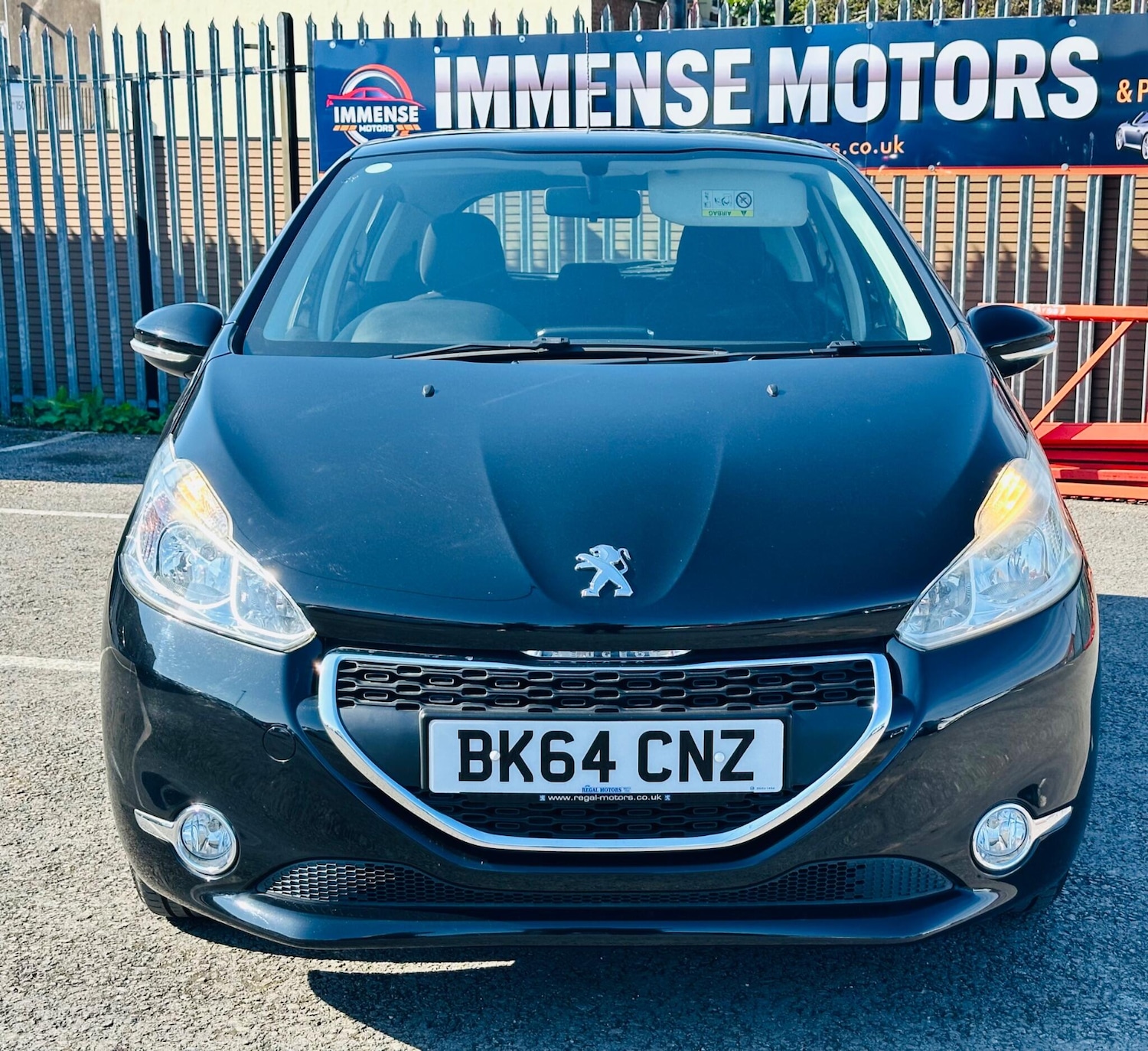 Used Peugeot 208 2014 for sale - 77940268: Photo 2