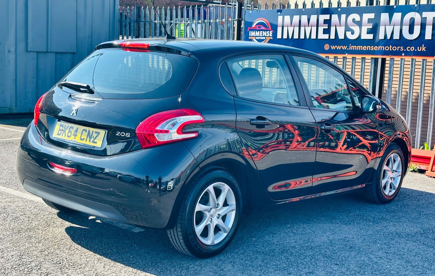 Used Peugeot 208 2014 for sale - 77940268: Photo 8