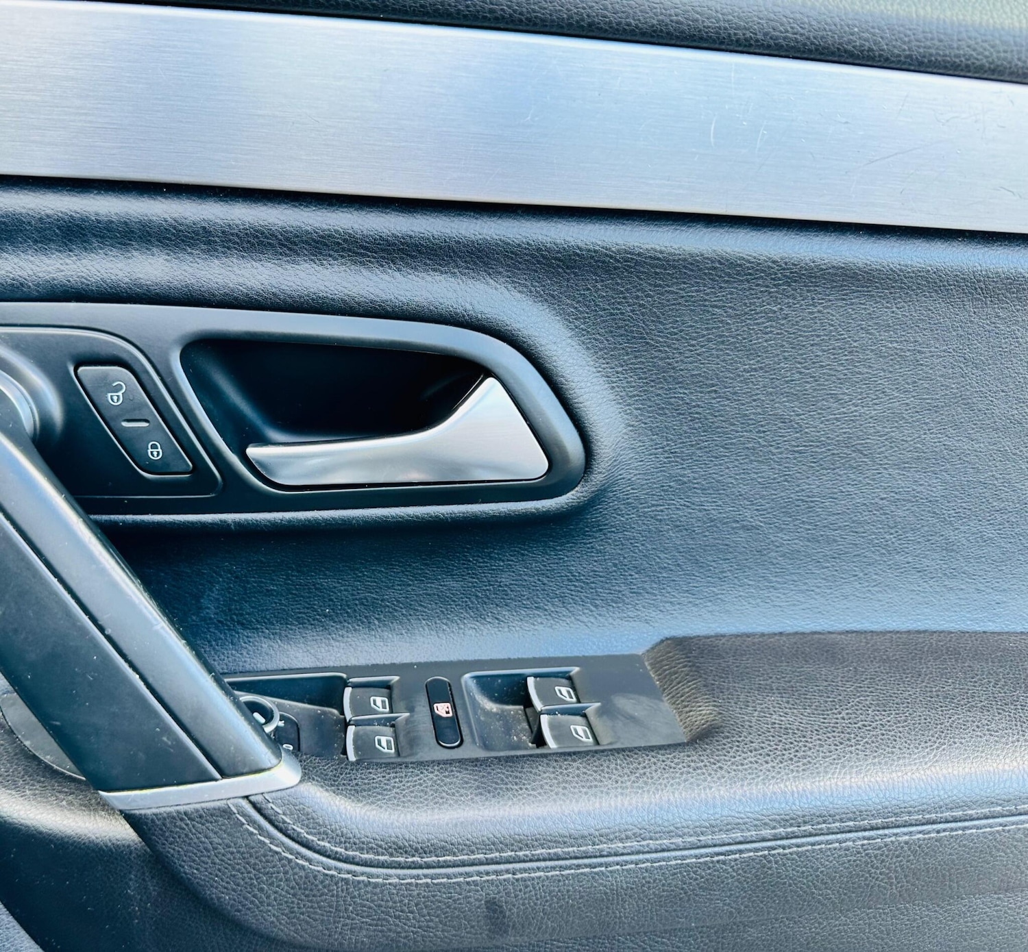 Used Volkswagen Passat 2012 for sale - 77892561: Photo 30