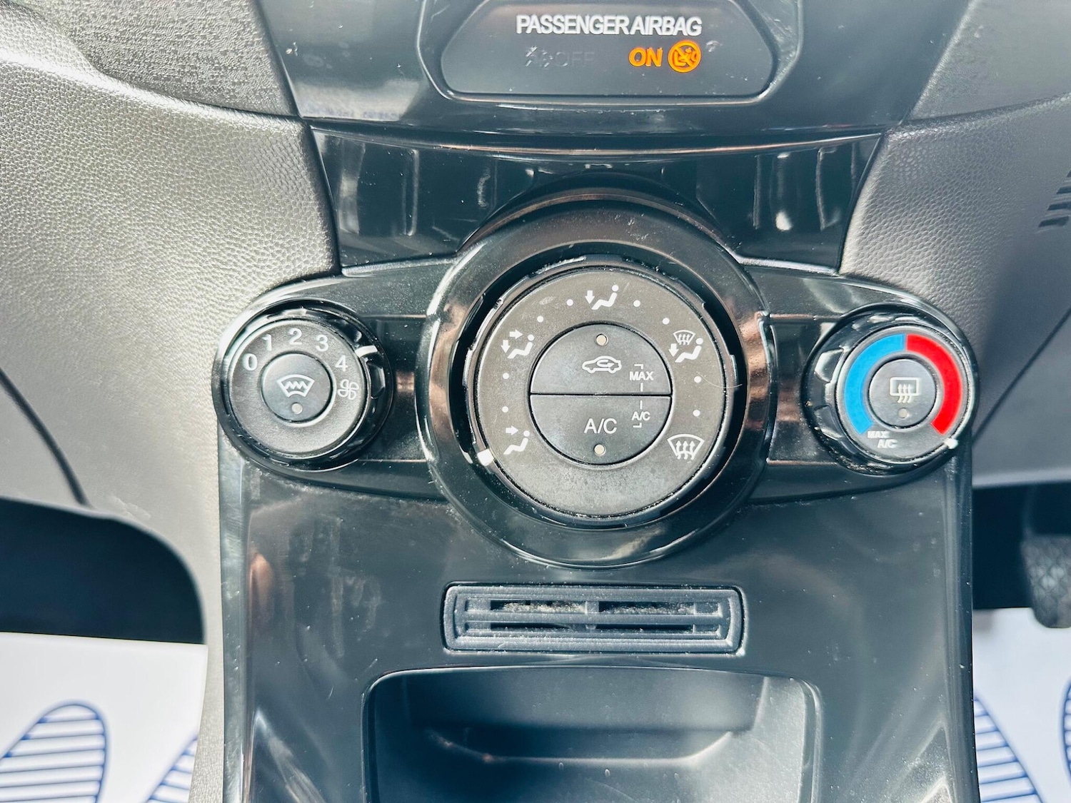 Used Ford Fiesta 2014 for sale - 77883163: Photo 29