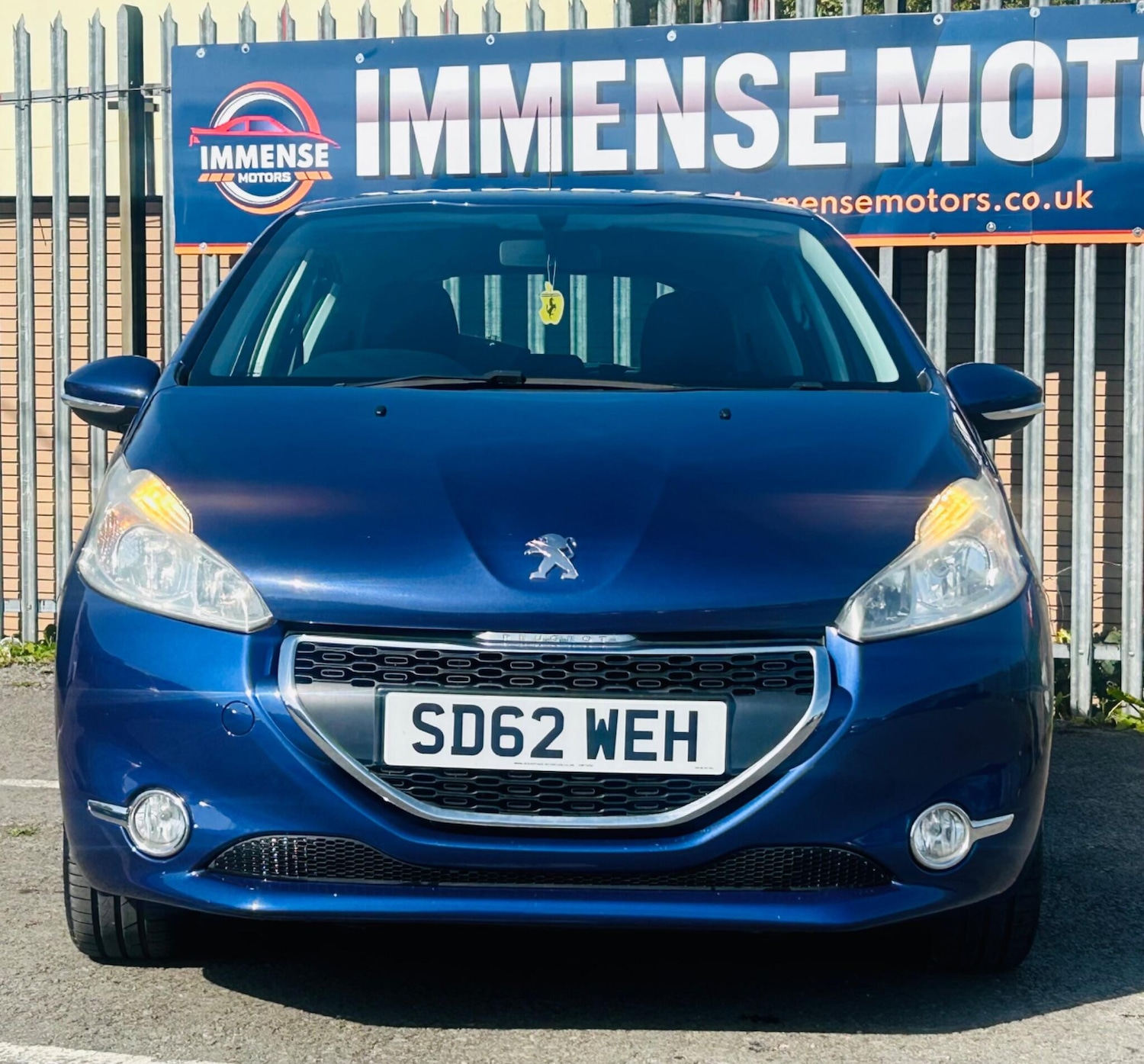Used Peugeot 208 2012 for sale - 78204484: Photo 2