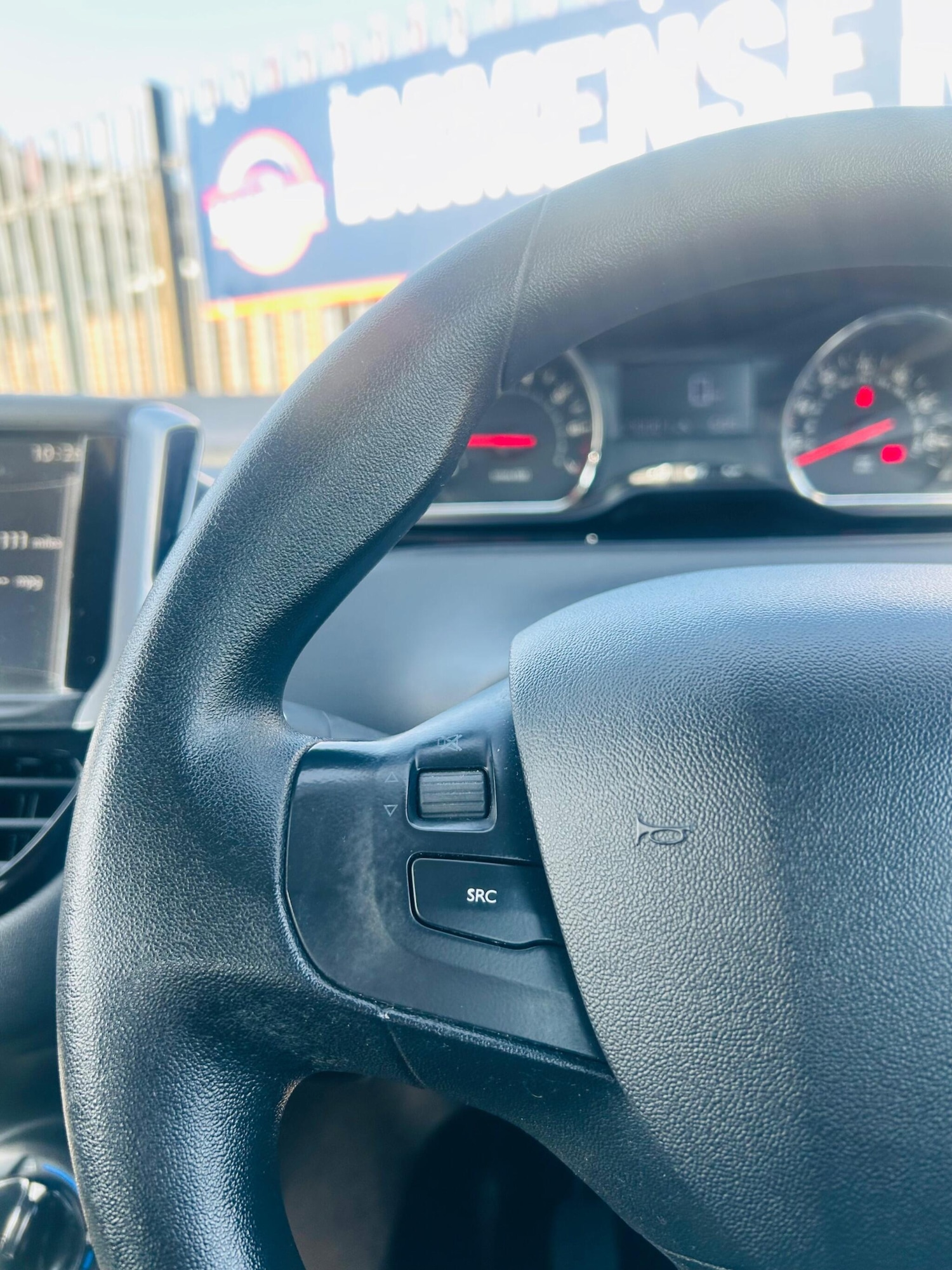 Used Peugeot 208 2012 for sale - 78204484: Photo 32